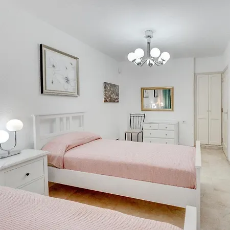 Marvelous - La Caleta Villa