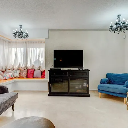 Marvelous - La Caleta Villa