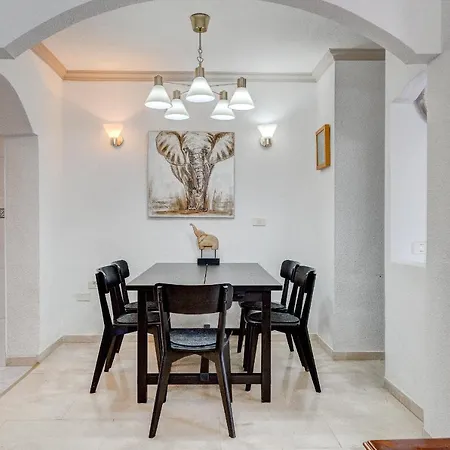 Marvelous - La Caleta Villa *