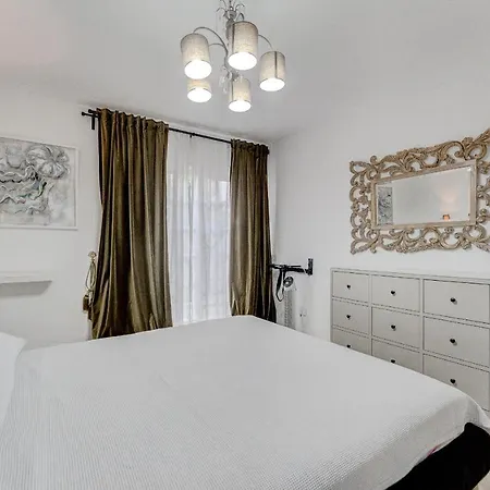 Marvelous - La Caleta Willa *