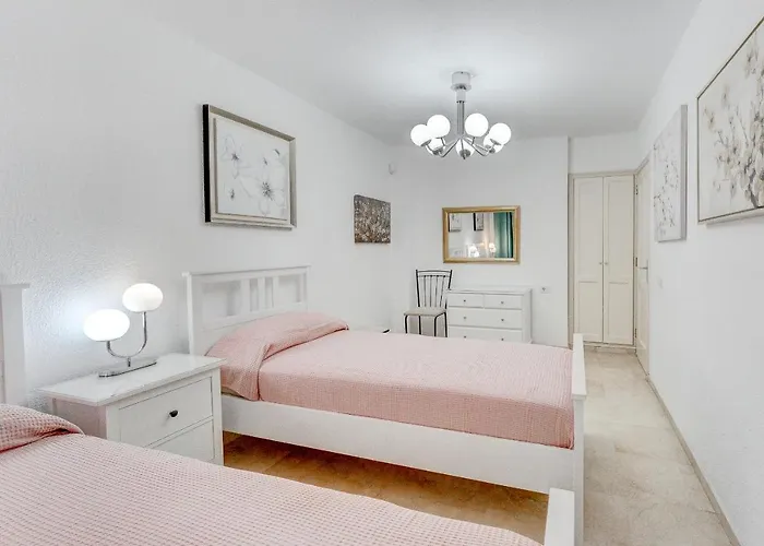 Marvelous - La Caleta Villa