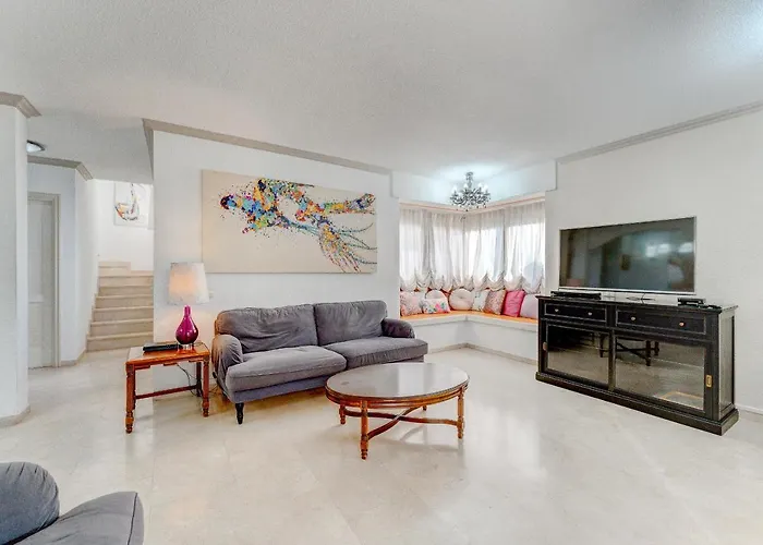 Marvelous - La Caleta Вілла Адехе